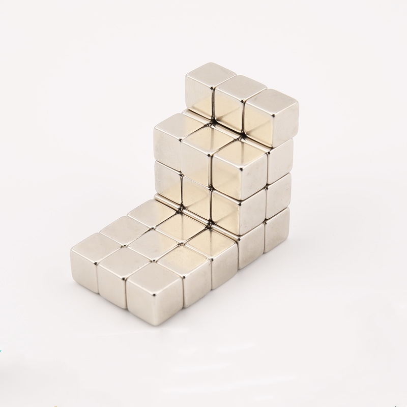 매우 강한 자석